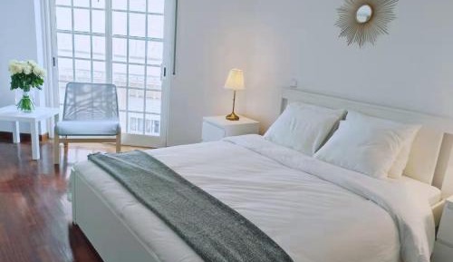 Standard Double Room with Shared Bathroom