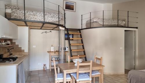 Studio - Split Level