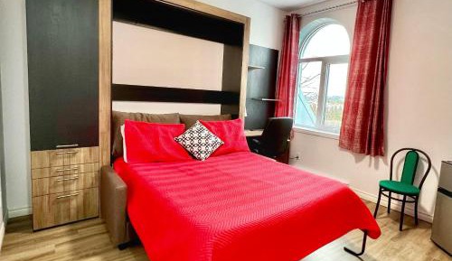 Queen Room