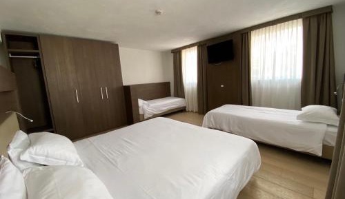 Deluxe Quadruple Room