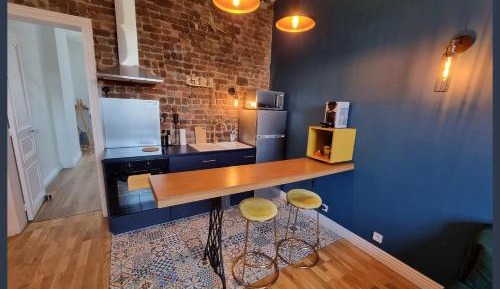 One-Bedroom Apartment