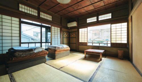 Japanese-Style Triple Room with Shared Bathroom