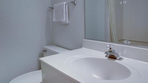 King Room - Mobility Access/Non-Smoking