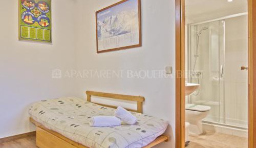 Studio (3 Adults) with Parking