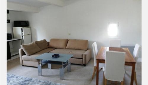 Apartment with Garden View