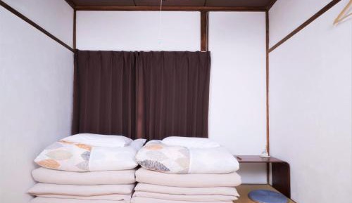 Japanese-Style Economy Twin Room  with Shared Bathroom