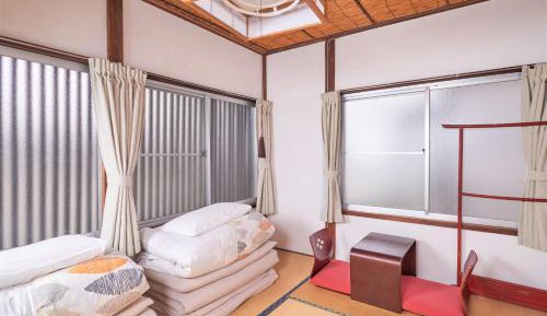 Japanese-Style Twin Room with Shared Bathroom