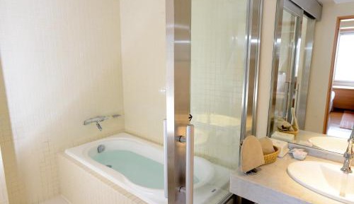 Executive Floor Family Room with City View (2 Adults) - Non-Smoking