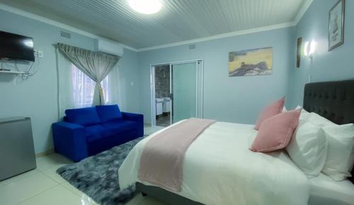 Deluxe Double or Twin Room with Garden View