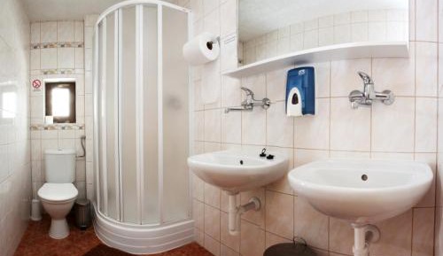 Economy Twin Room