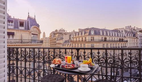 Triple Room with View