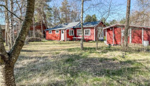 One-Bedroom Holiday Home