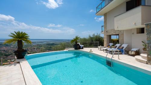 Five-Bedroom Villa