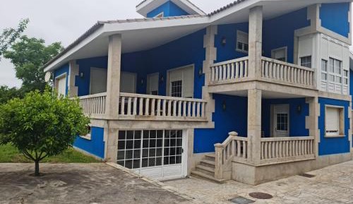 Six-Bedroom House
