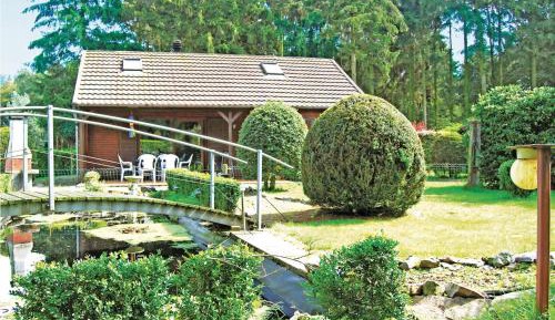 Three-Bedroom Holiday Home 
