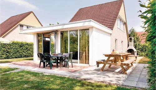 Four-Bedroom Holiday Home