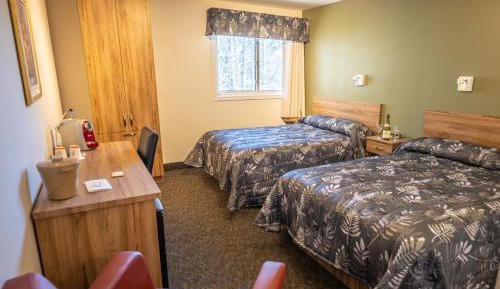 Quadruple Room with Private Bathroom