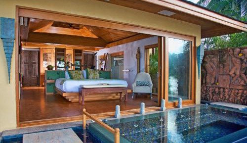 Villa - Beach Front