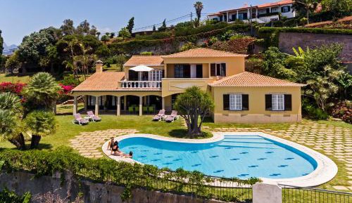 Villa with Sea View