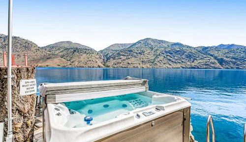 Four bedroom holiday home 