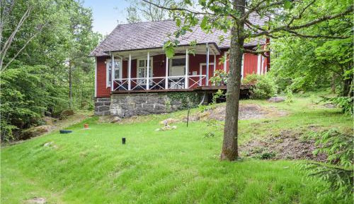 Three-Bedroom Holiday Home 