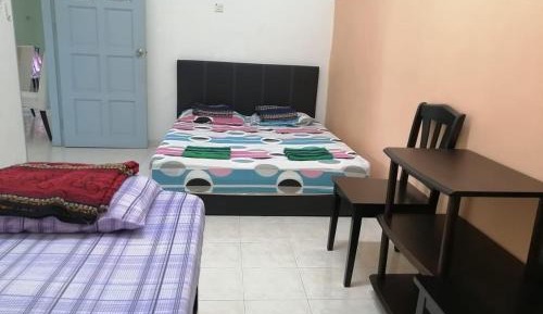 Deluxe Double Room (2 Adults + 1 Child)