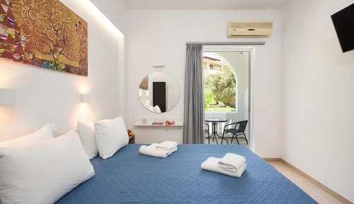 Studio with Balcony