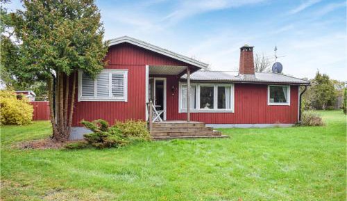 Three-Bedroom Holiday Home 
