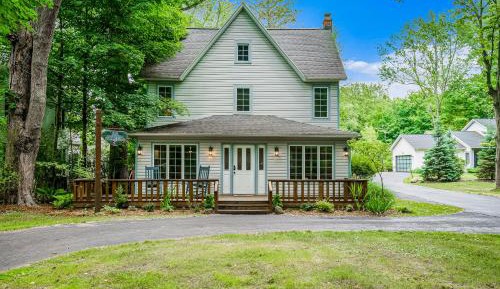 Four bedroom holiday home 