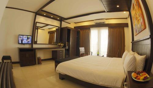 Deluxe Double Room with Balcony and Sea View