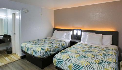 Deluxe Quadruple Room - Non-Smoking