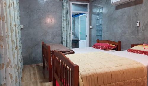 Twin Room with Bathroom