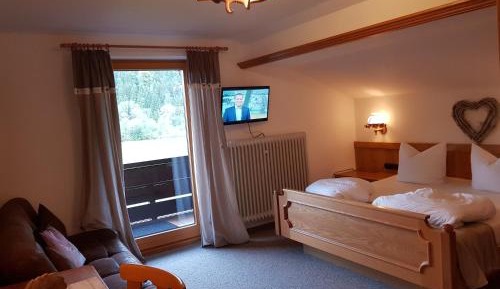 Double Room with Balcony (2 Adults + 1 Child)