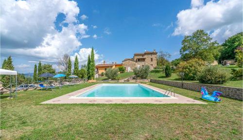 Four-Bedroom Holiday Home