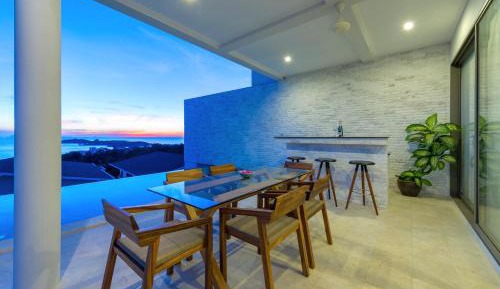 Villa with Sea View
