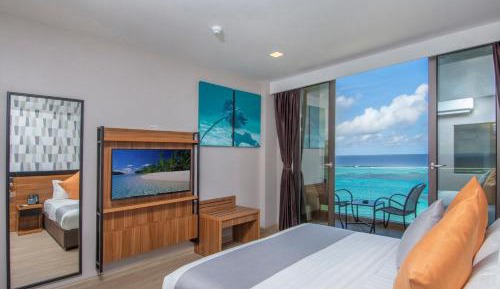 Deluxe Double or Twin Room with Sea View