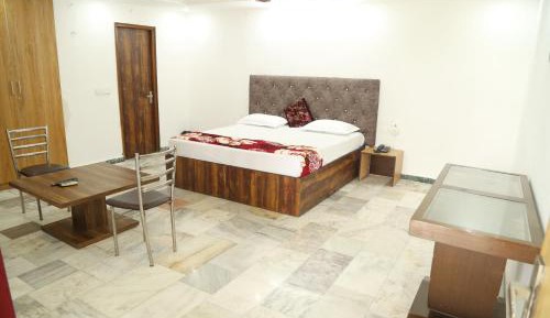 Superior King Room