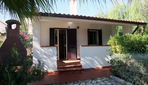 One-Bedroom House (2 Adults)