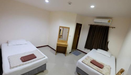 Twin Room with Private Bathroom