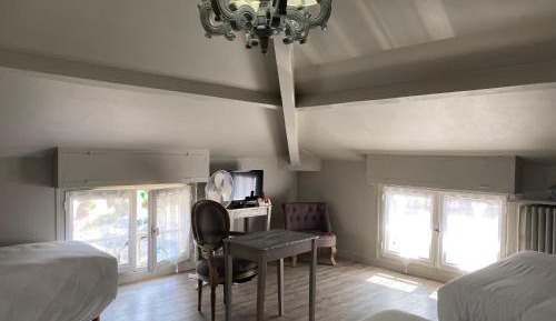 Standard Family Room