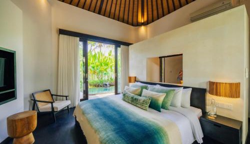 Vata - One Bedroom Villa Garden View with Heated Plunge Pool 