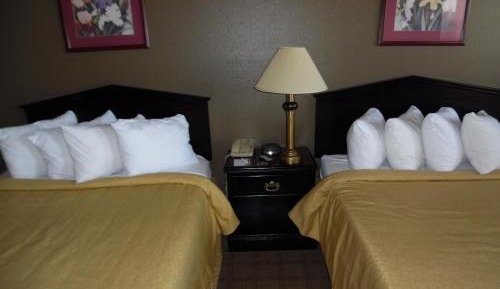 Standard Queen Room with Two Queen Beds - Non-Smoking