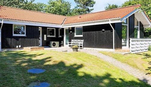 Five-Bedroom Holiday Home