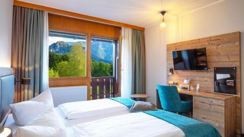 Superior Room with Mountain View