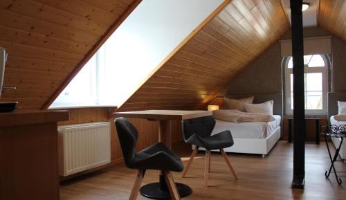 Double or Twin Room with Bathroom