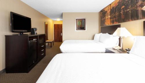Queen Room with Two Queen Beds - Mobility Access/Non-Smoking