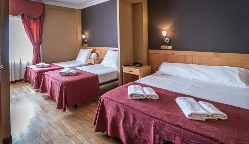 Family Room (4 Adults)