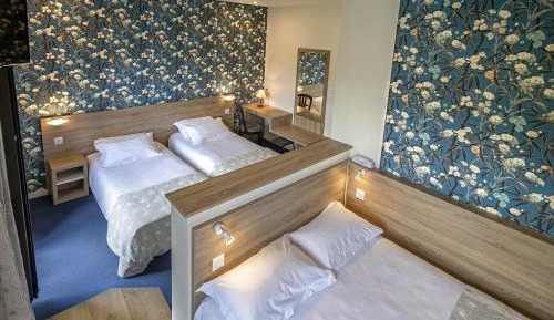 Family Room (2 Adults + 2 Children)