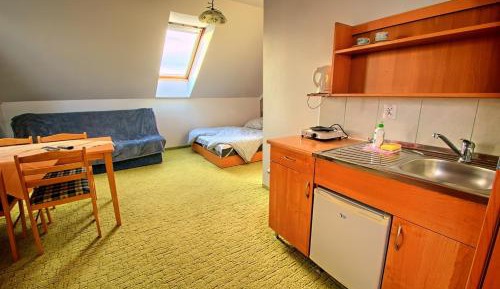 Triple Room with Private Bathroom