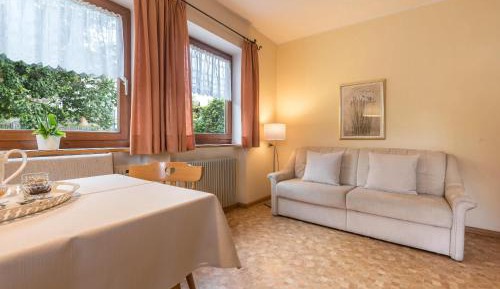 Superior One-Bedroom Apartment with Balcony